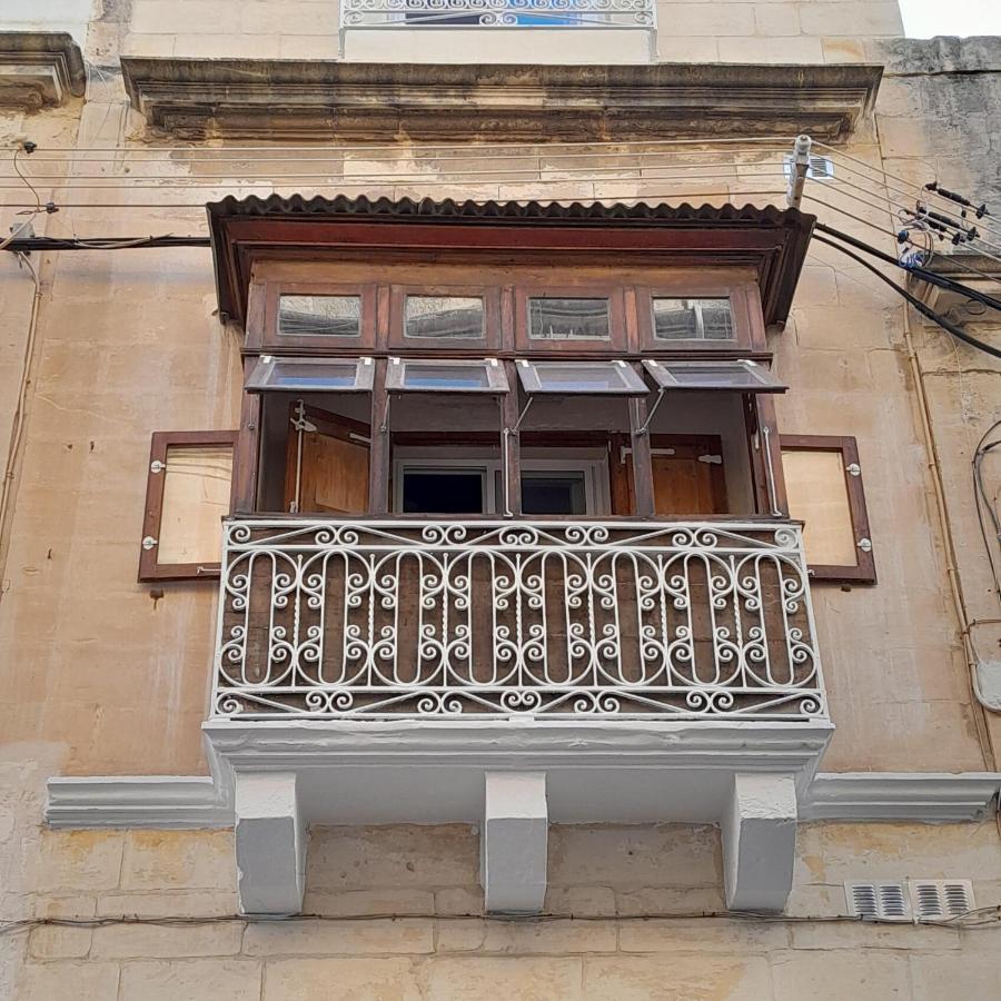 סליאמה Limestone Sun Suites מראה חיצוני תמונה